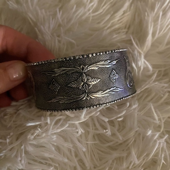 Bracelet - Picture 13 of 14